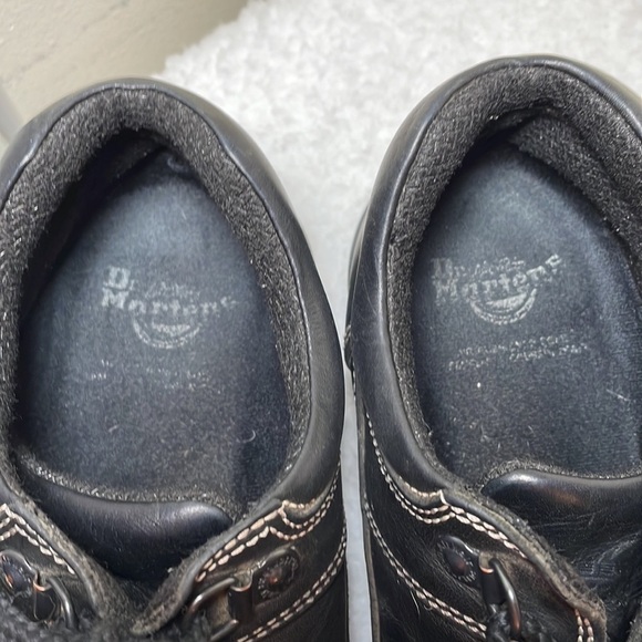 DR.MARTENS Size 10 - Picture 11 of 12